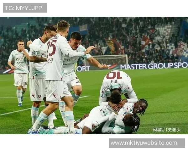 意甲第12轮竞争激烈四队曾登顶前五名仅差三分 意甲第12轮竞争激烈四队曾登顶前五名仅差三分