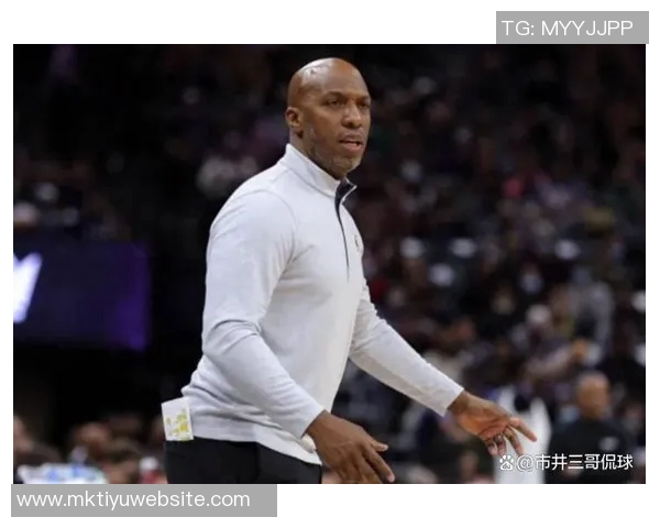 卡尔回顾近50年八控卫传奇阵容保罗比卢普斯安德烈米勒等人入选 卡尔回顾近50年八控卫传奇阵容保罗比卢普斯安德烈米勒等人入选